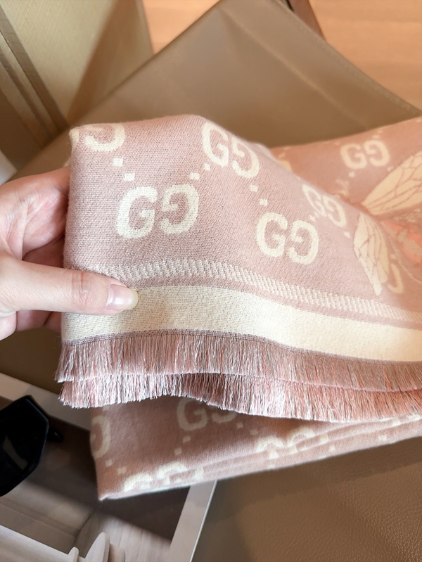 ブランドマフラー素材ディテール